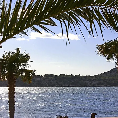 Medulic Palace & 2 3*