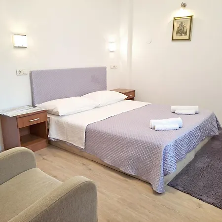 Medulic Palace & 2 Gæstehus 3*