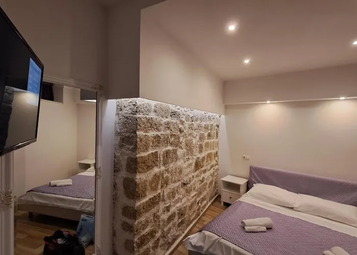 Gasthuis Medulic Palace & 2 Šibenik