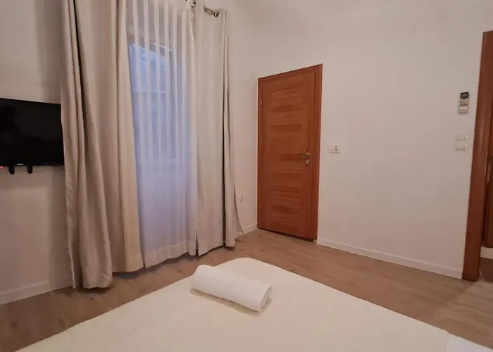 Gasthuis Medulic Palace & 2 3*