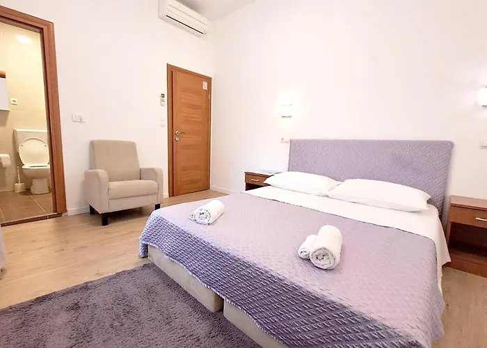 Medulic Palace & 2 Šibenik